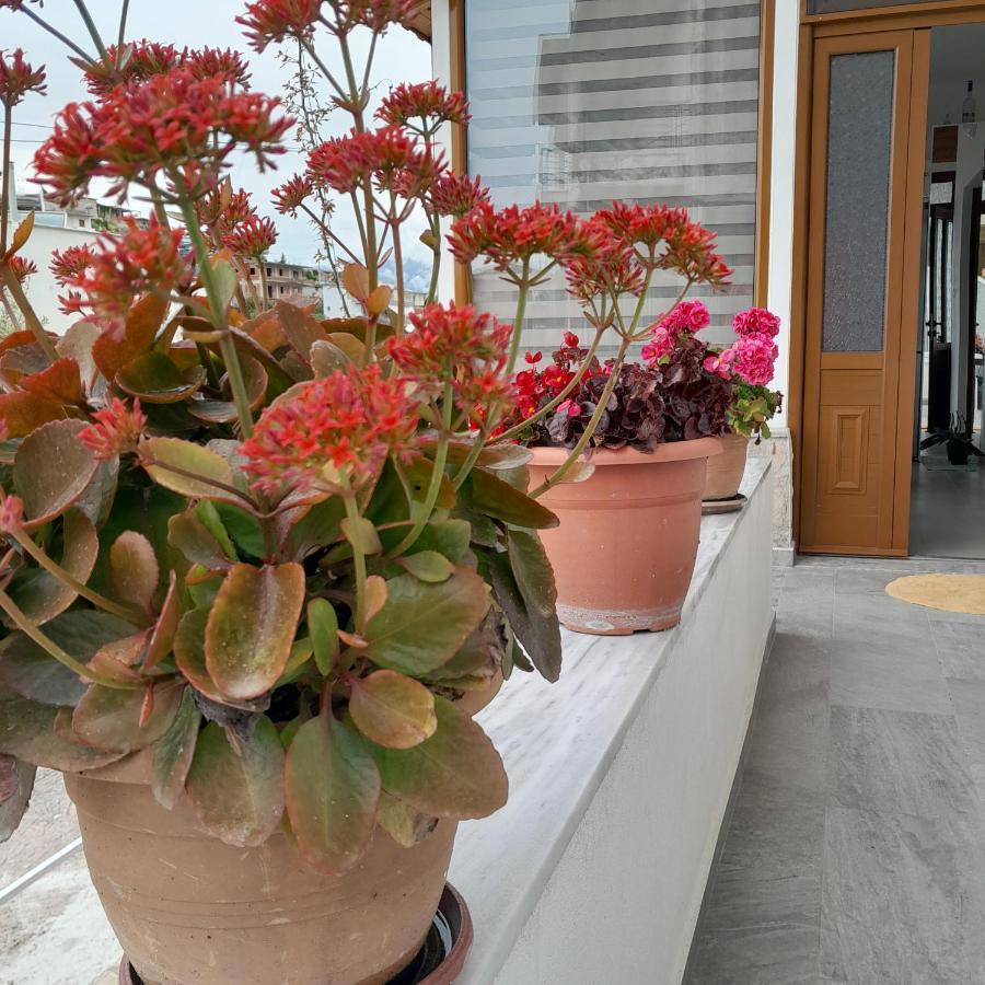 Luxury Dennis Home Sarande Exterior photo