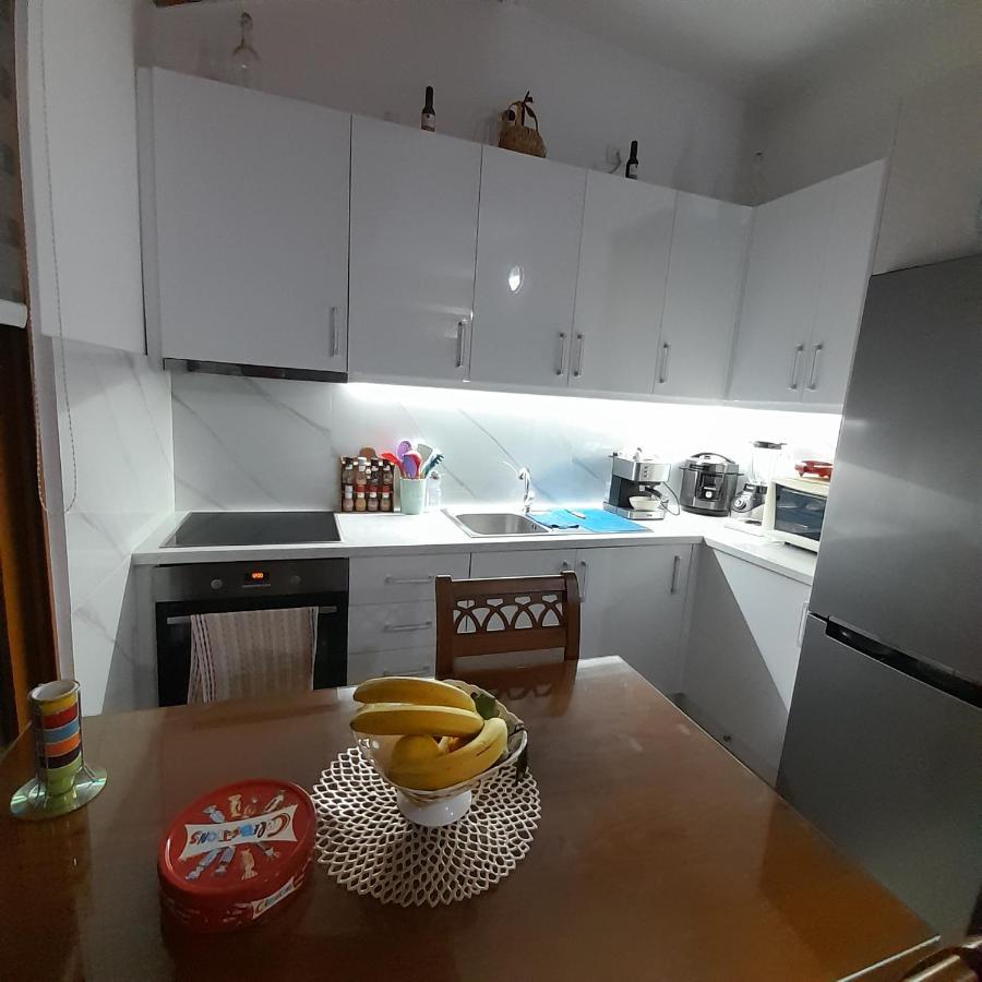 Luxury Dennis Home Sarande Exterior photo