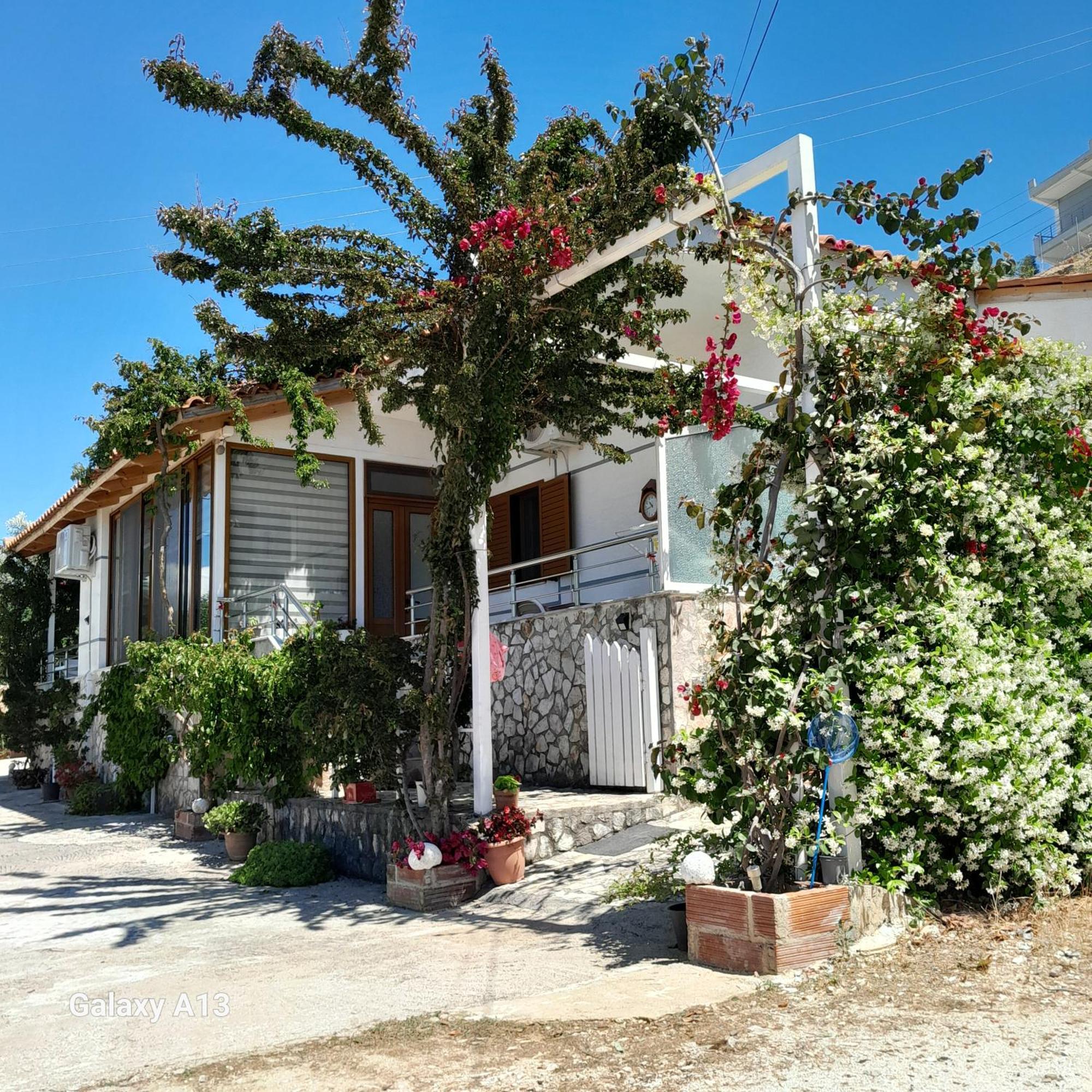 Luxury Dennis Home Sarande Exterior photo